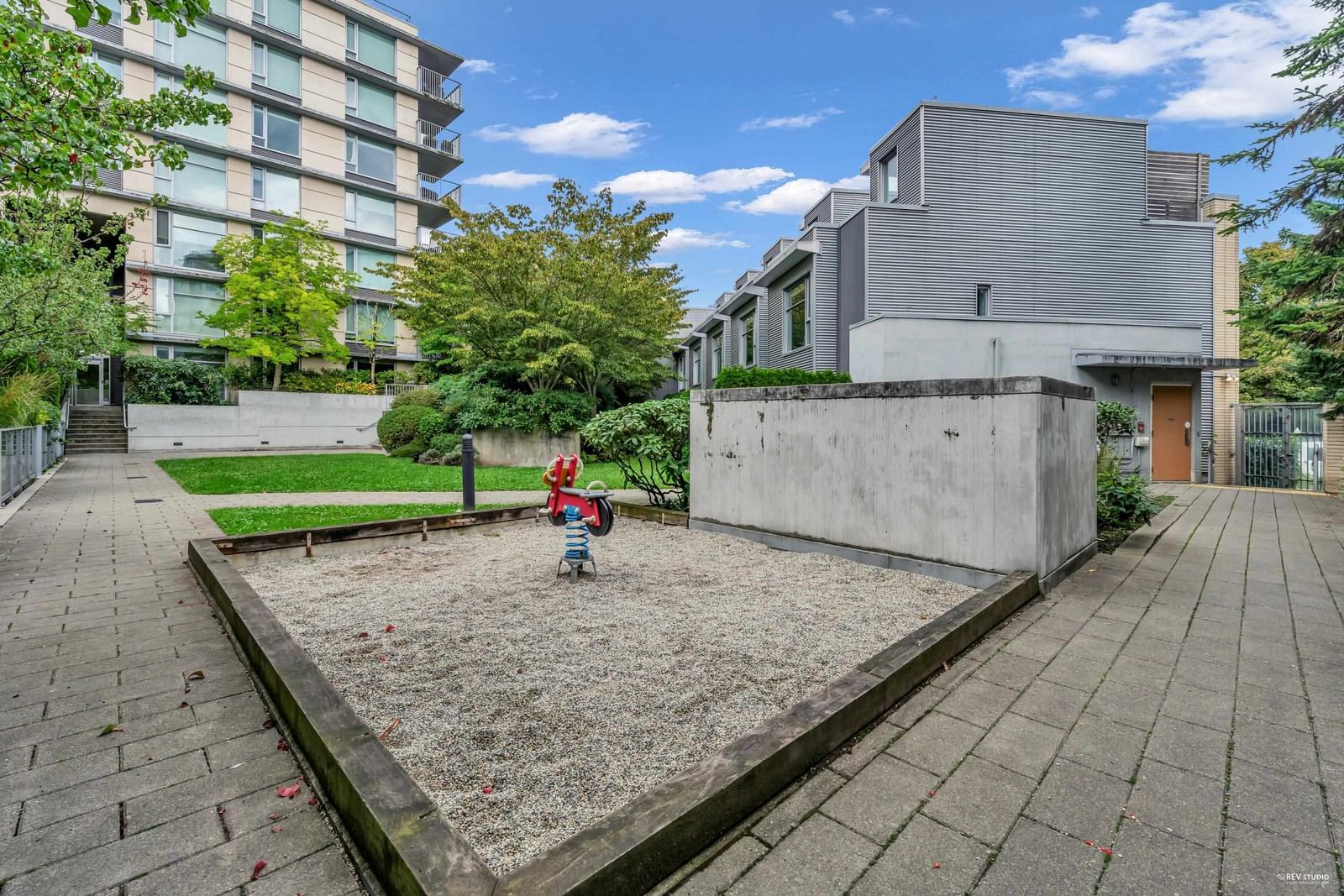 Listing Image 33