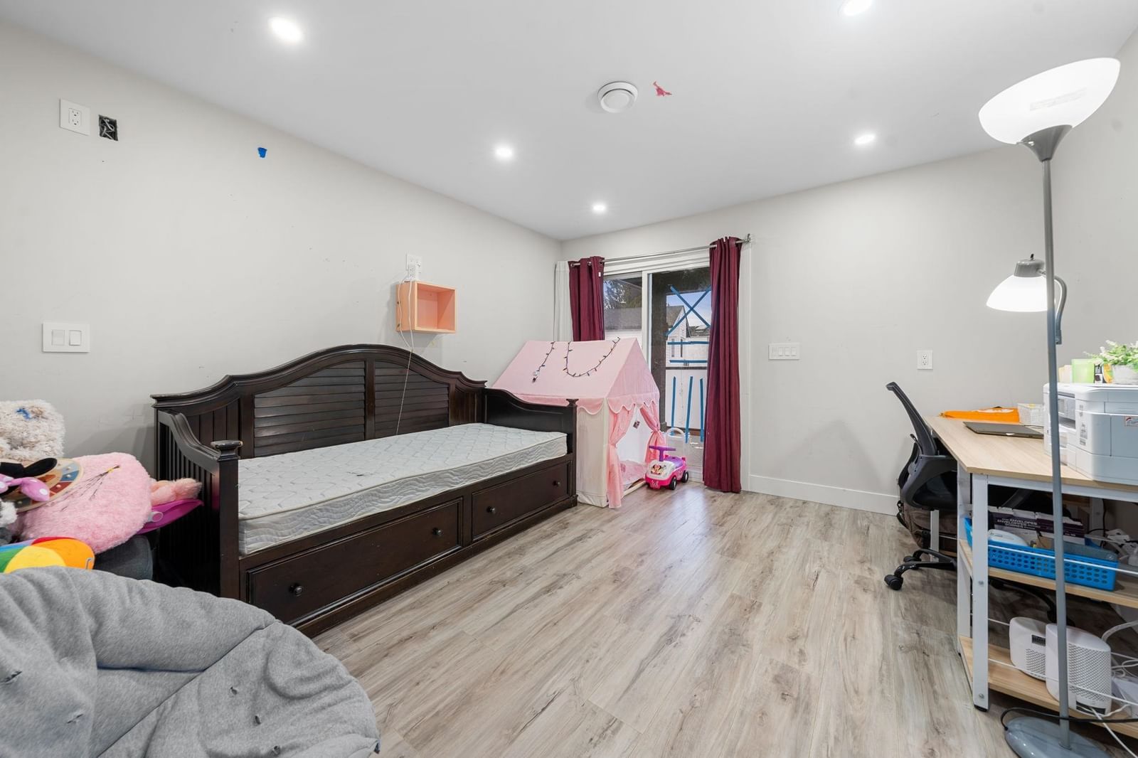 Listing Image 20