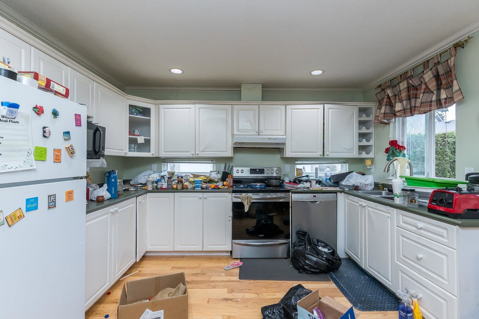 Listing Image 6