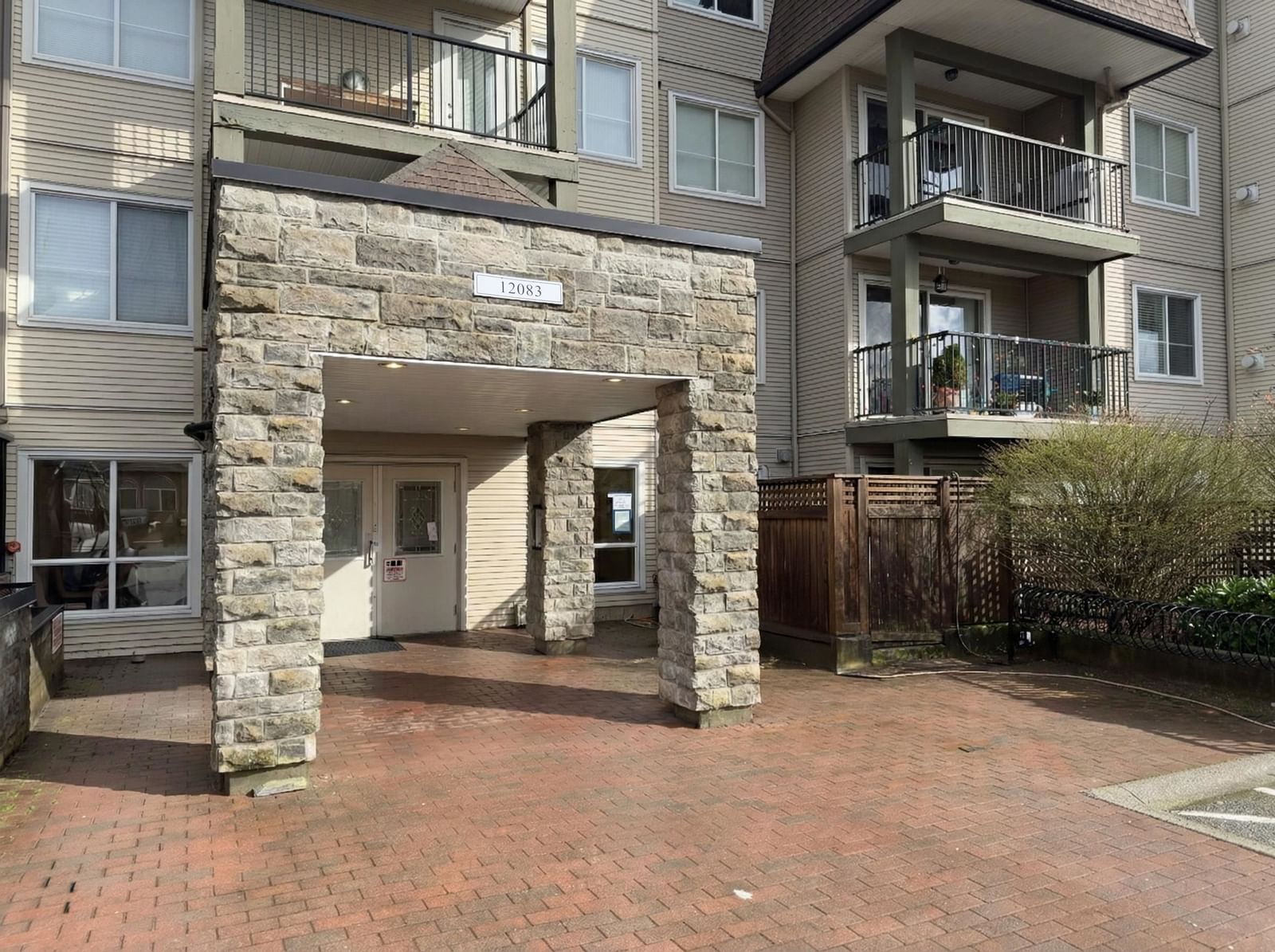 Listing Image 23