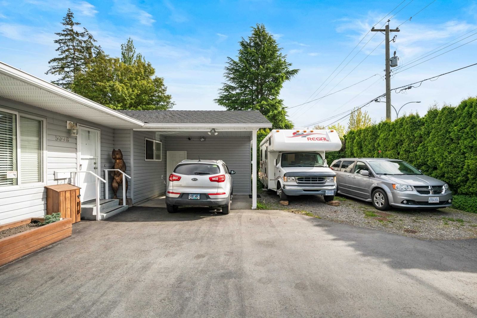 Listing Image 5