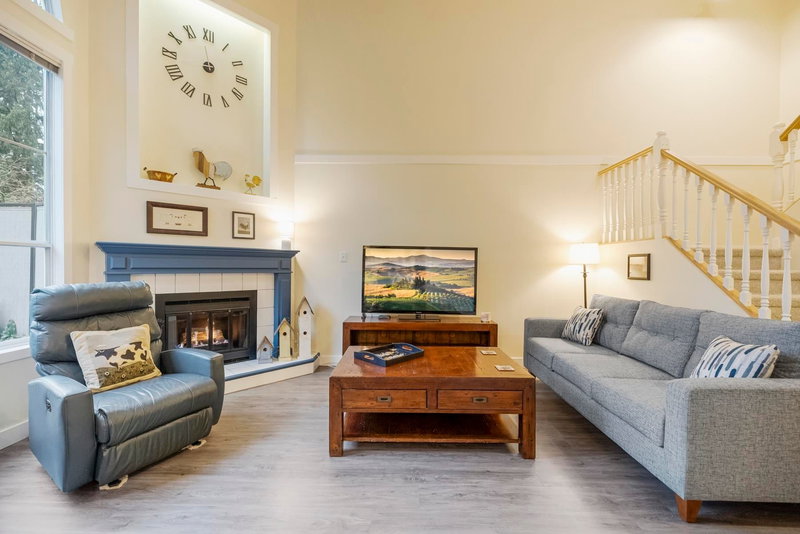 109 - 10250 155a Street, Surrey, V3R 4K5 | Image 2