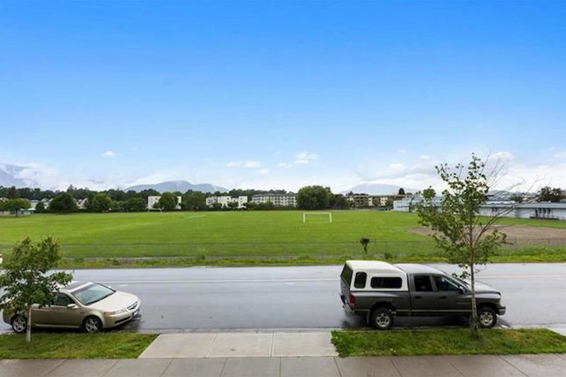 45594 Meadowbrook Drive, Chilliwack, V2P 0G6 | Image 2