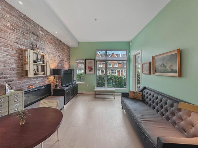 104 - 260 Salter Street