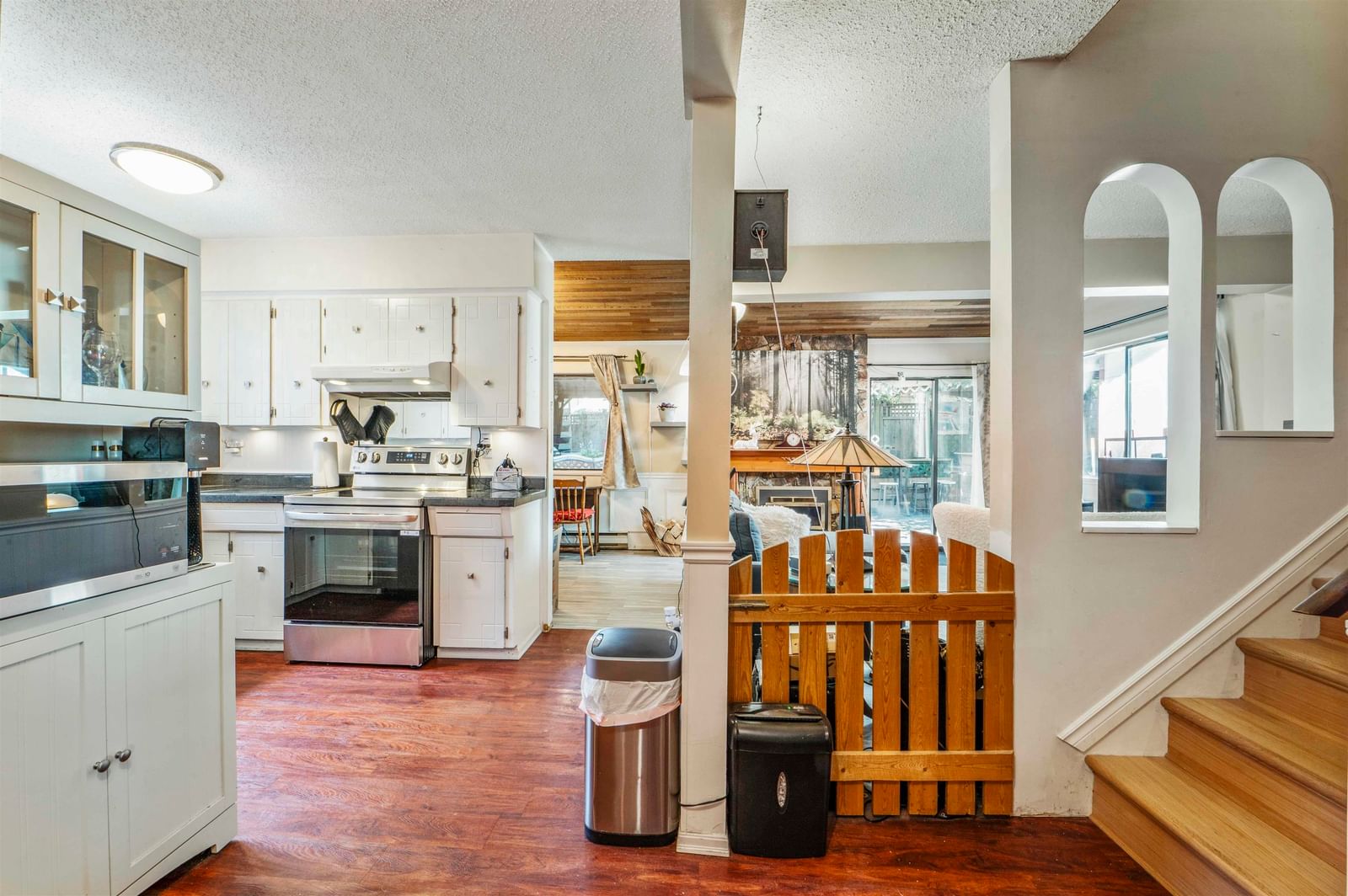 Listing Image 12