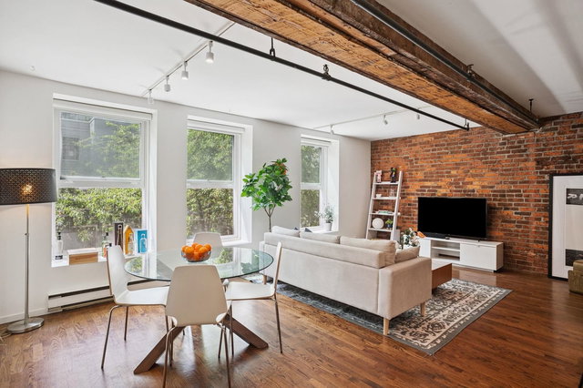 203 - 150 Alexander Street