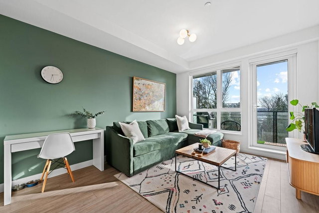 309 - 747 3rd Street E