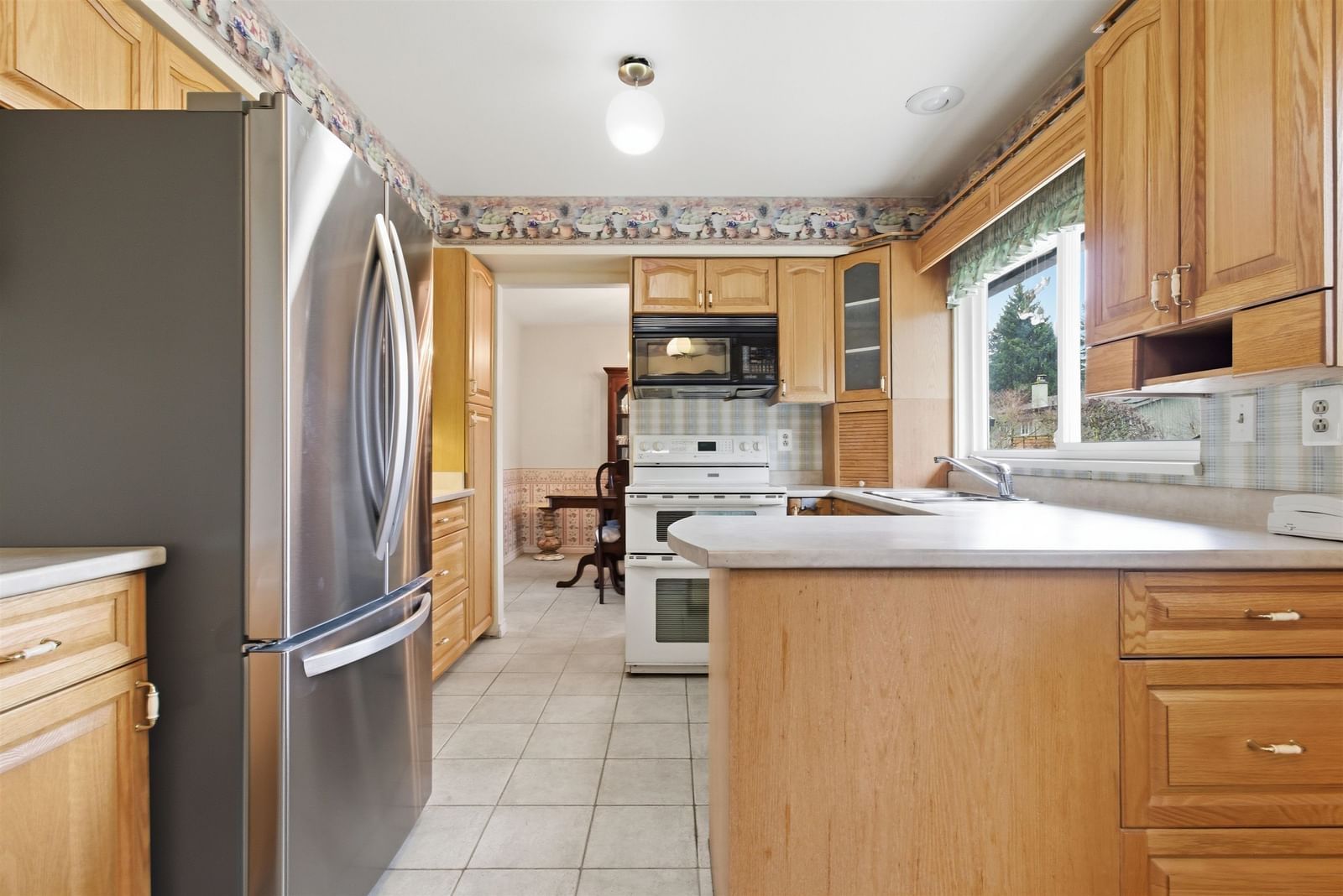 Listing Image 8