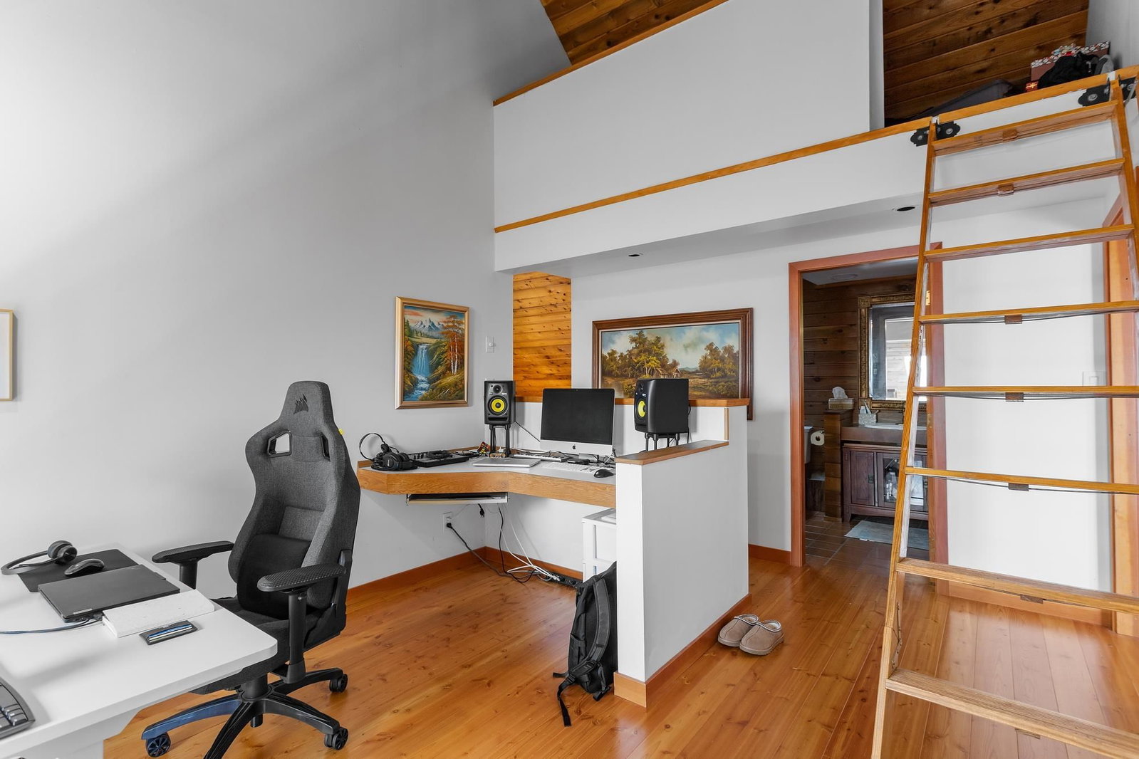 Listing Image 23