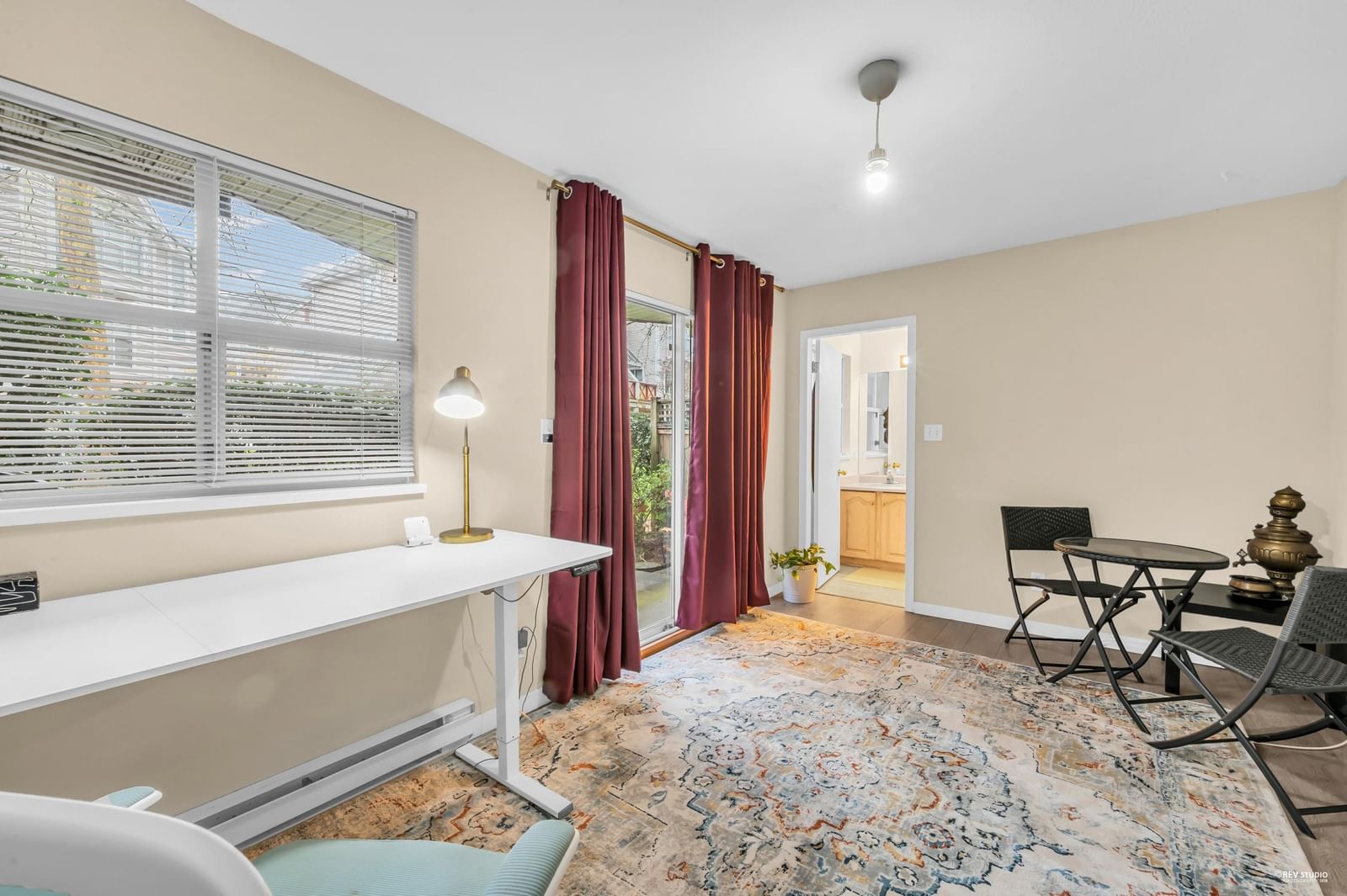 Listing Image 11