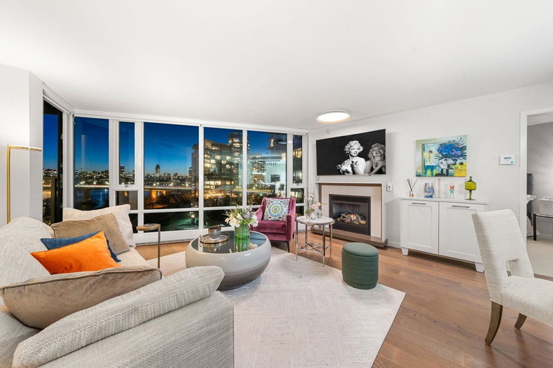 903 - 8 Smithe Mews, Vancouver, V6B 0A5 | Image 3