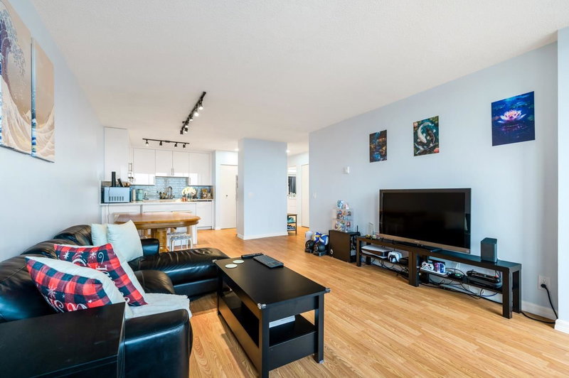 1205 - 3970 Carrigan Court, Burnaby, V3N 4S5 | Image 2