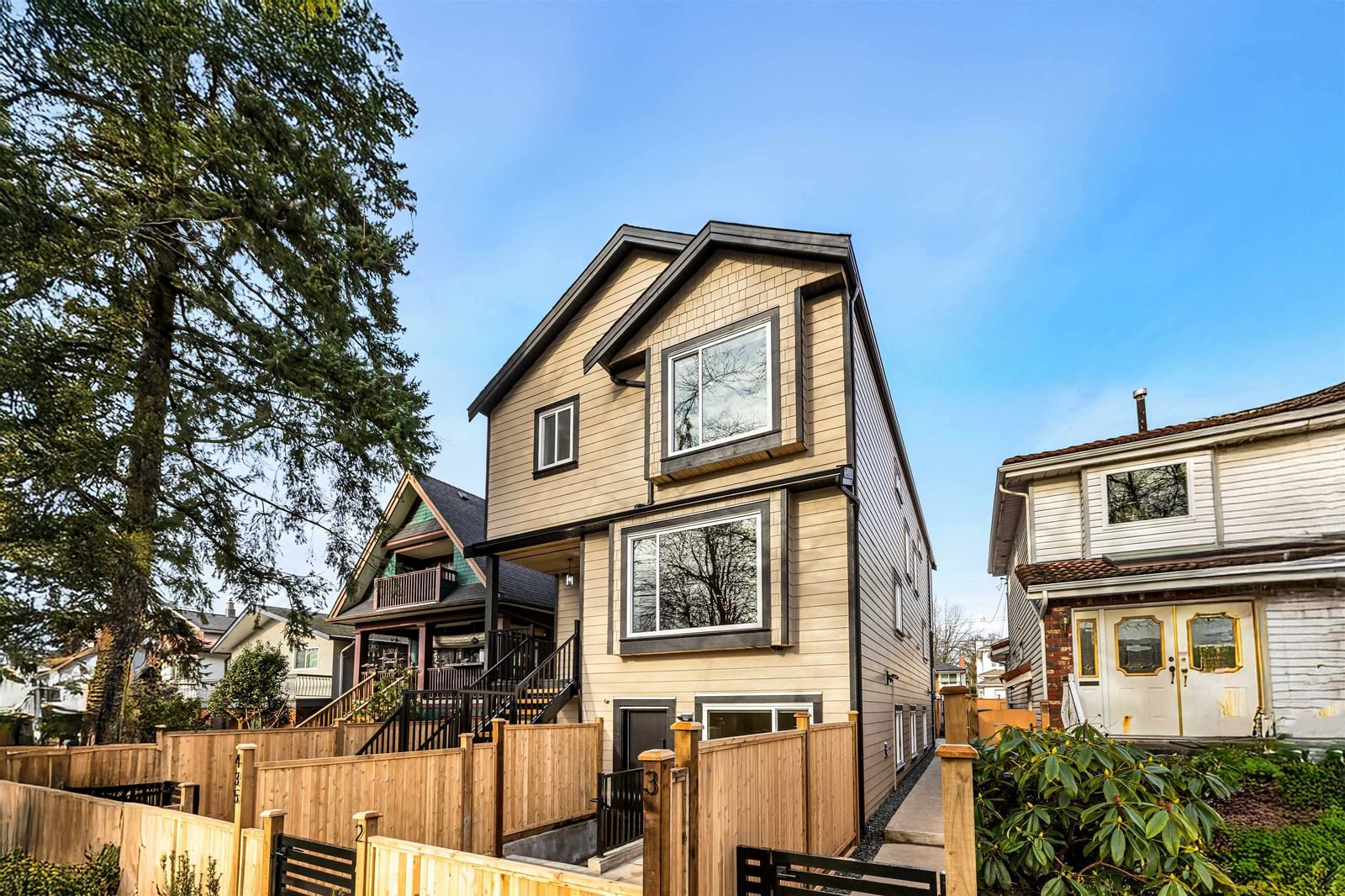 Listing Image 19