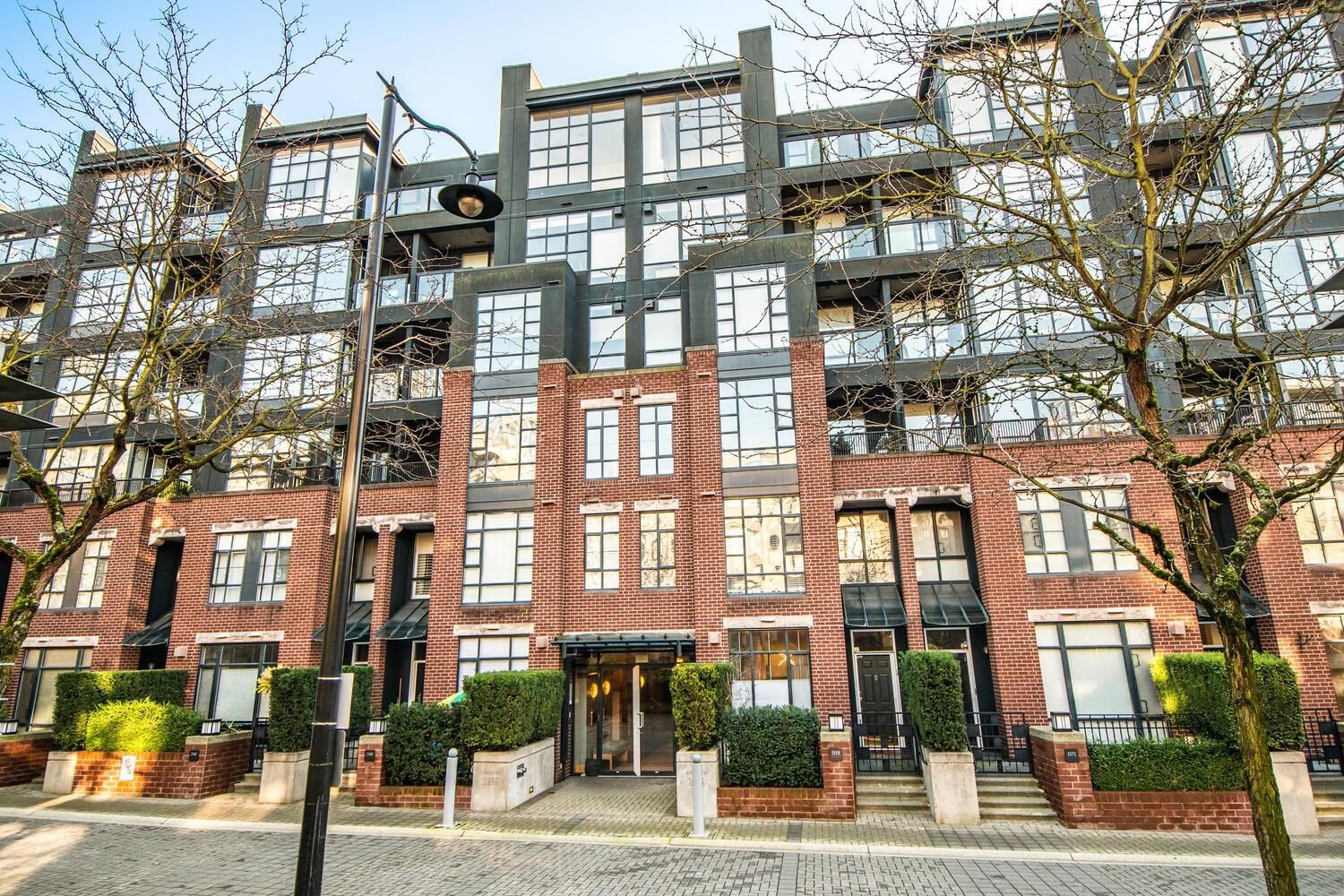 Listing Image 11