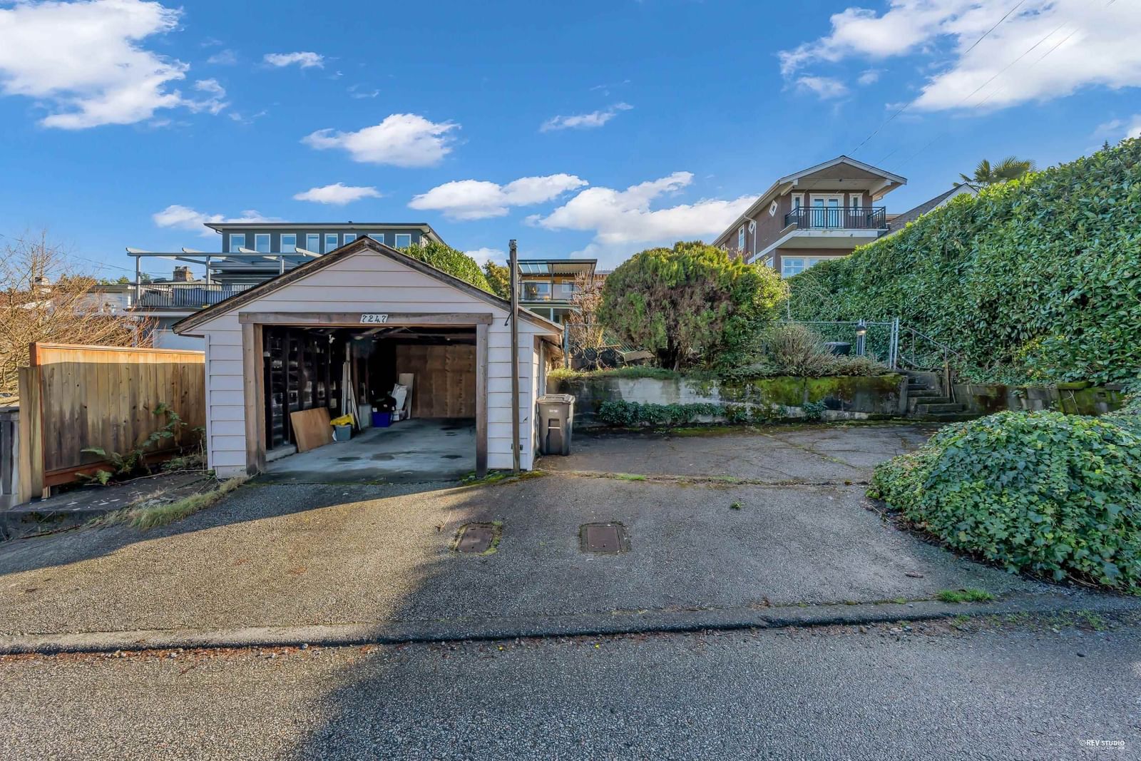 Listing Image 6