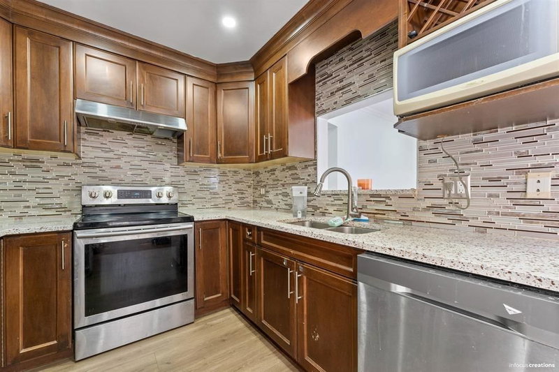 21 - 7140 132 Street, Surrey, V3W 1J5 | Image 2