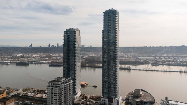 4605 - 680 Quayside Drive