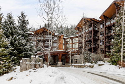 103B - 2020 London Lane | Whistler | Image
