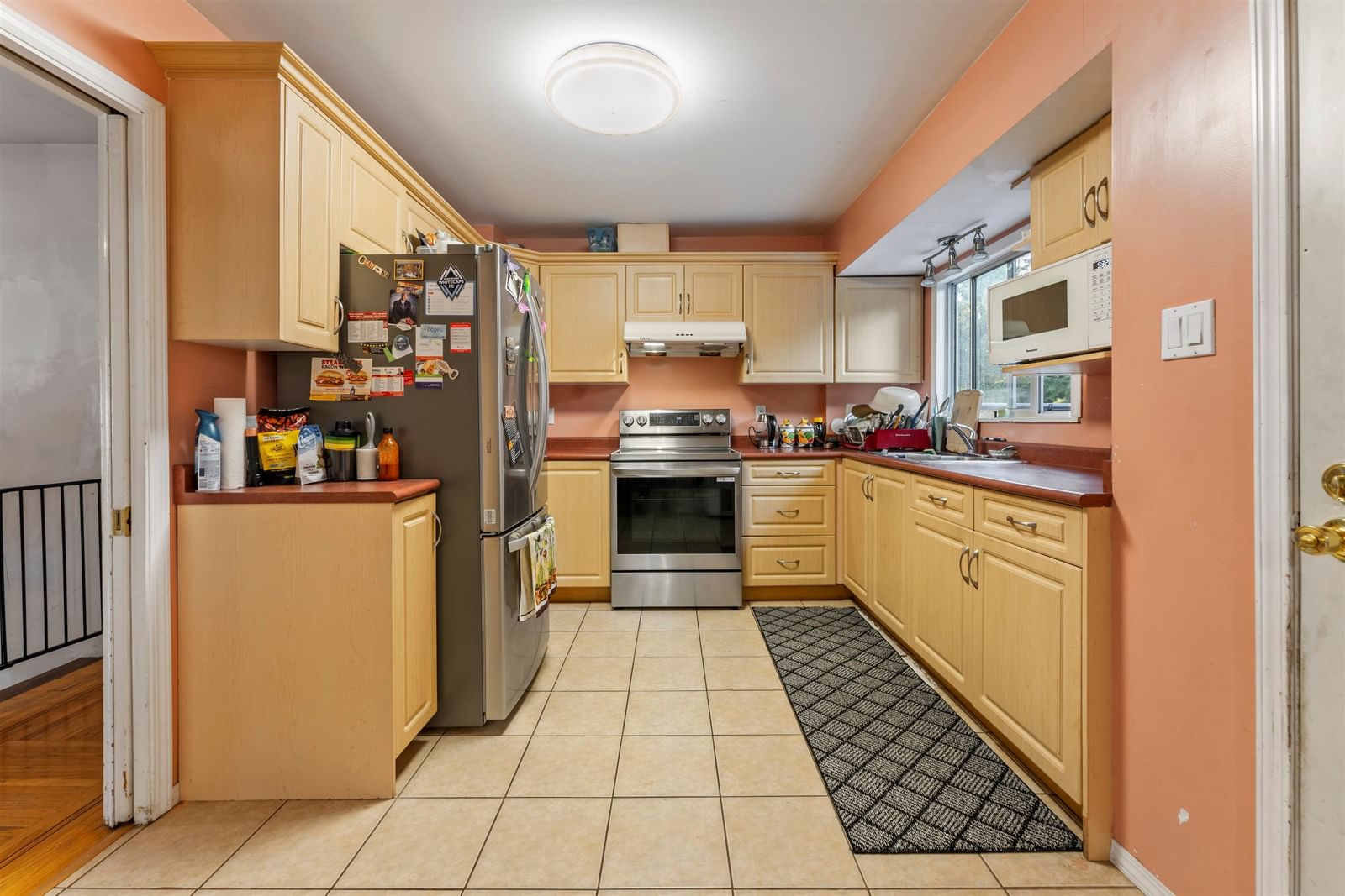 Listing Image 8