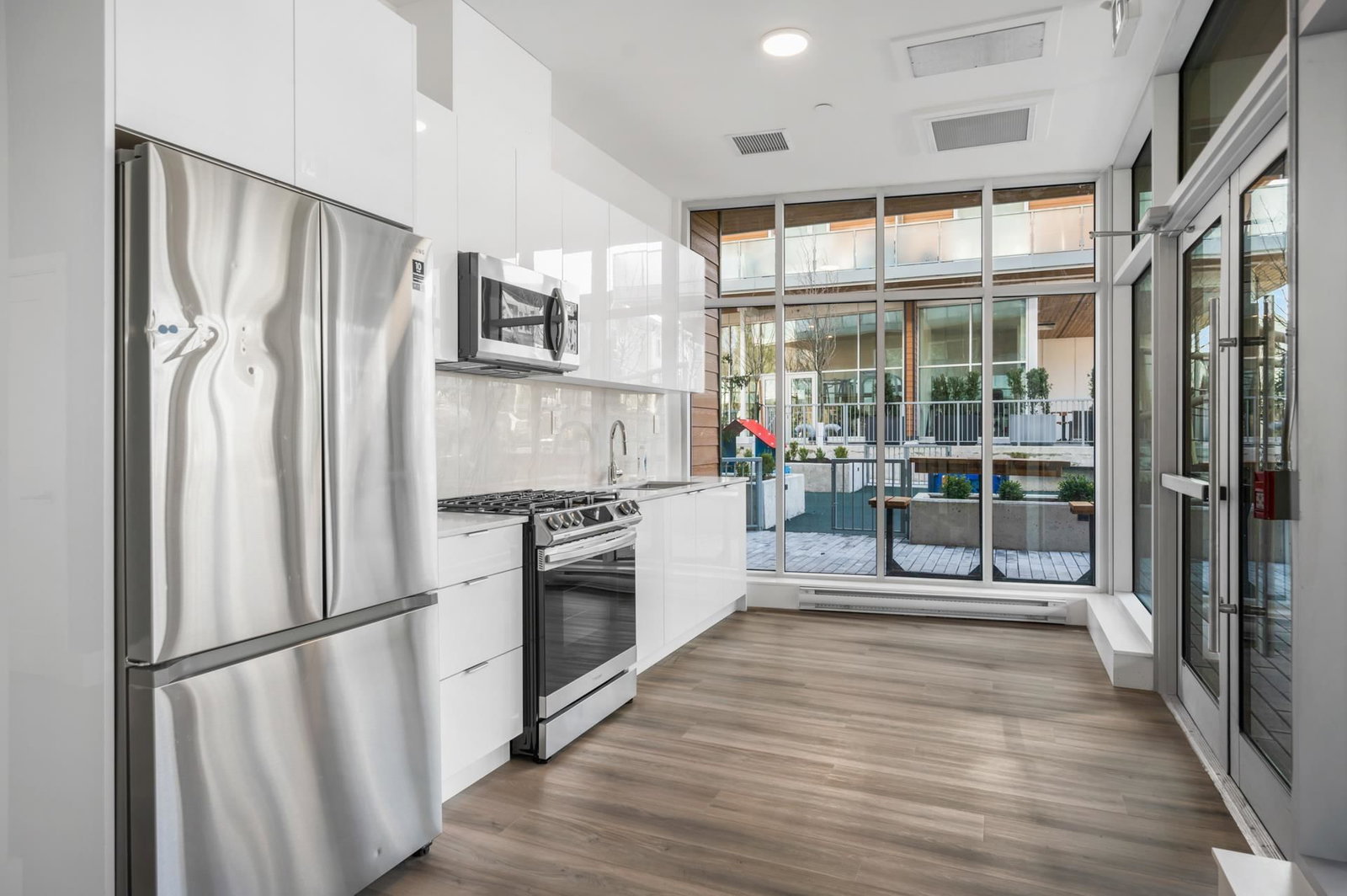 Listing Image 36