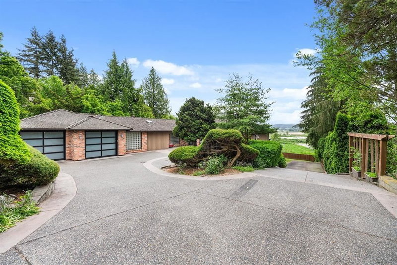 14534 Lombard Place, Surrey, V3X 1B5 | Image 2