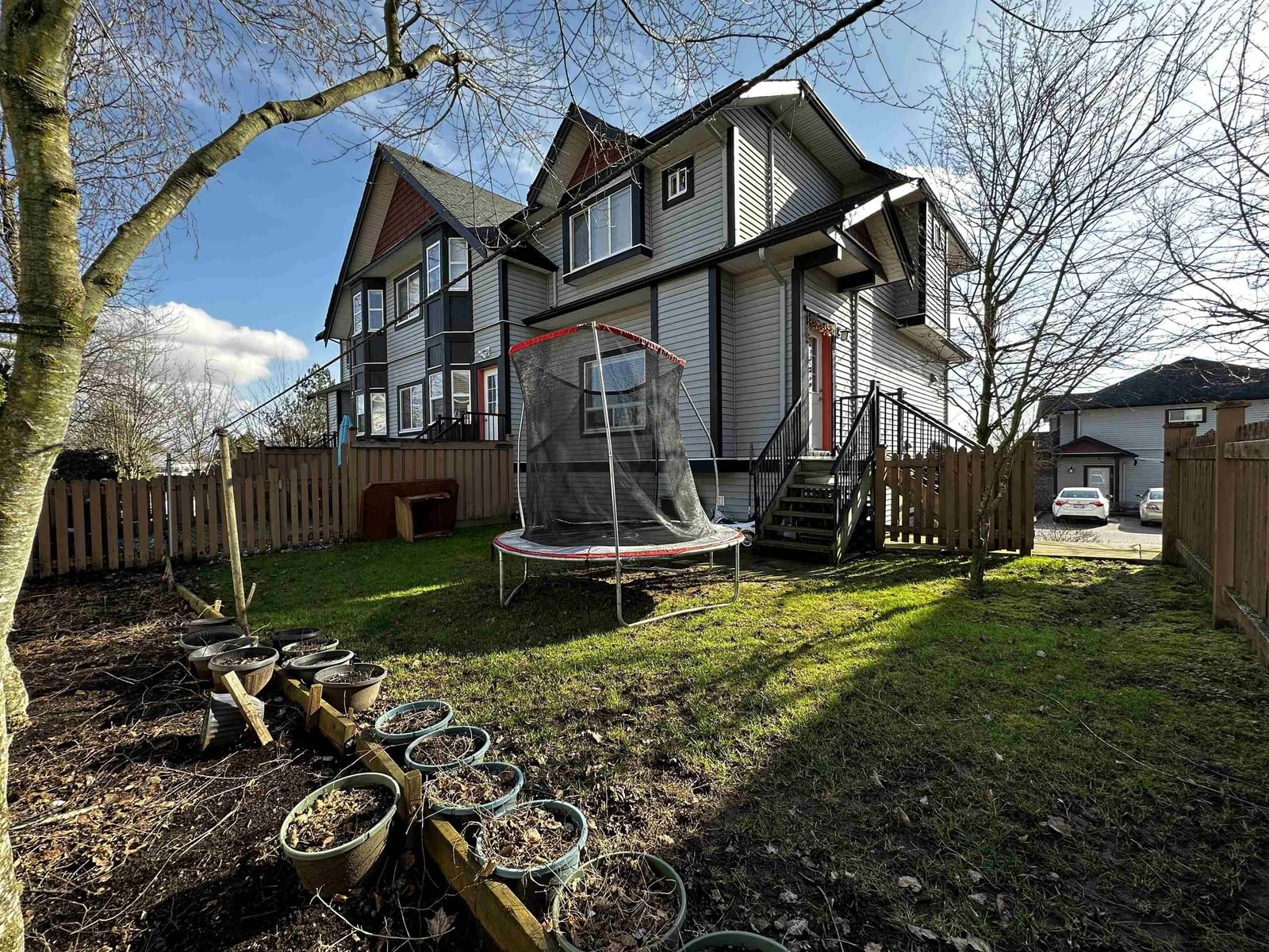 Listing Image 19