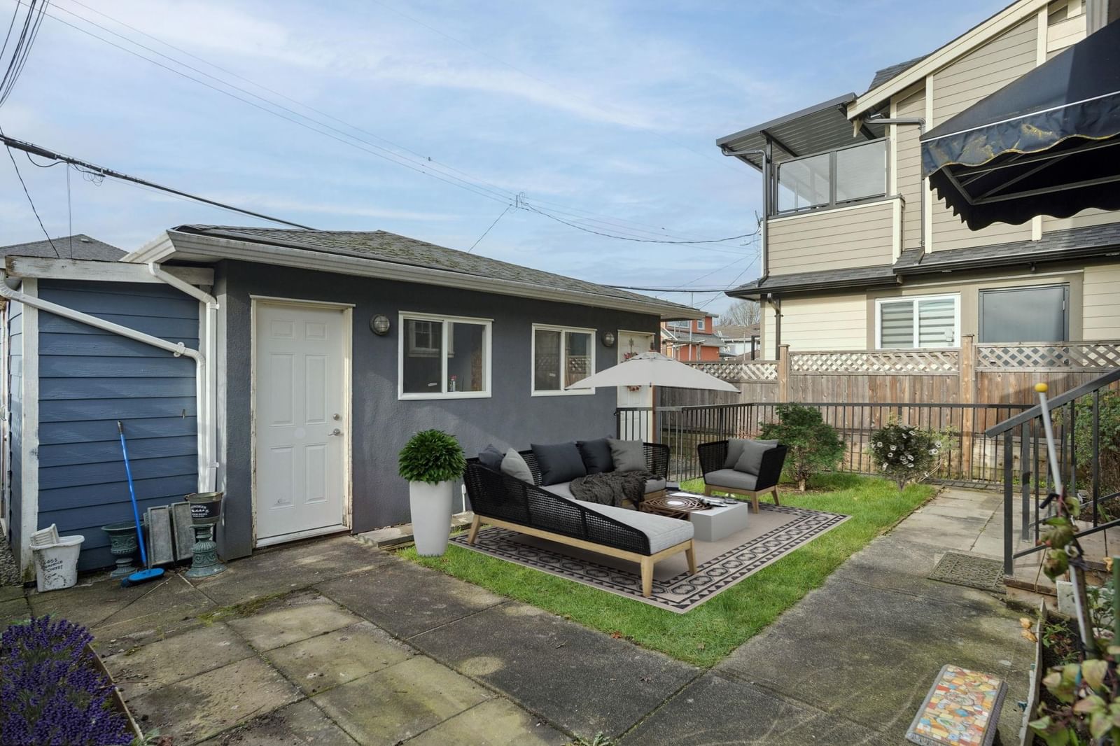Listing Image 10