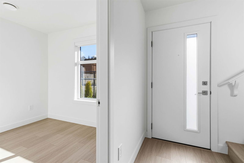 215 - 46150 Thomas Road, Chilliwack, V2R 6B3 | Image 3