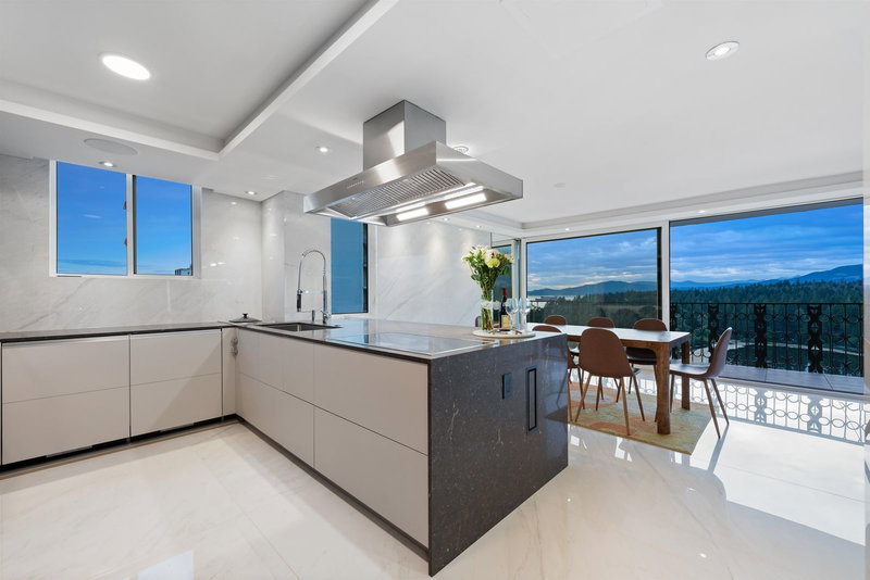 1501 - 845 Chilco Street, Vancouver, V6G 2R2 | Image 3