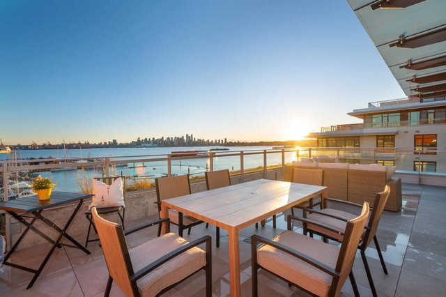 520 - 755 Harbourside Drive