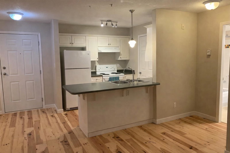 206 - 2350 Westerly Street, Abbotsford, V2T 6T7 | Image 2