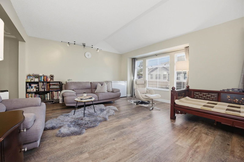 817 Roche Point Drive, North Vancouver, V7H 2W3 | Image 2