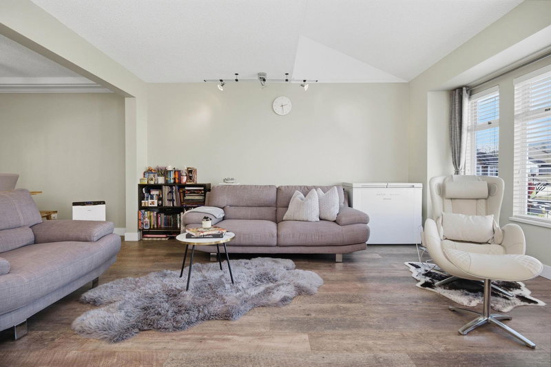 817 Roche Point Drive, North Vancouver, V7H 2W3 | Image 3