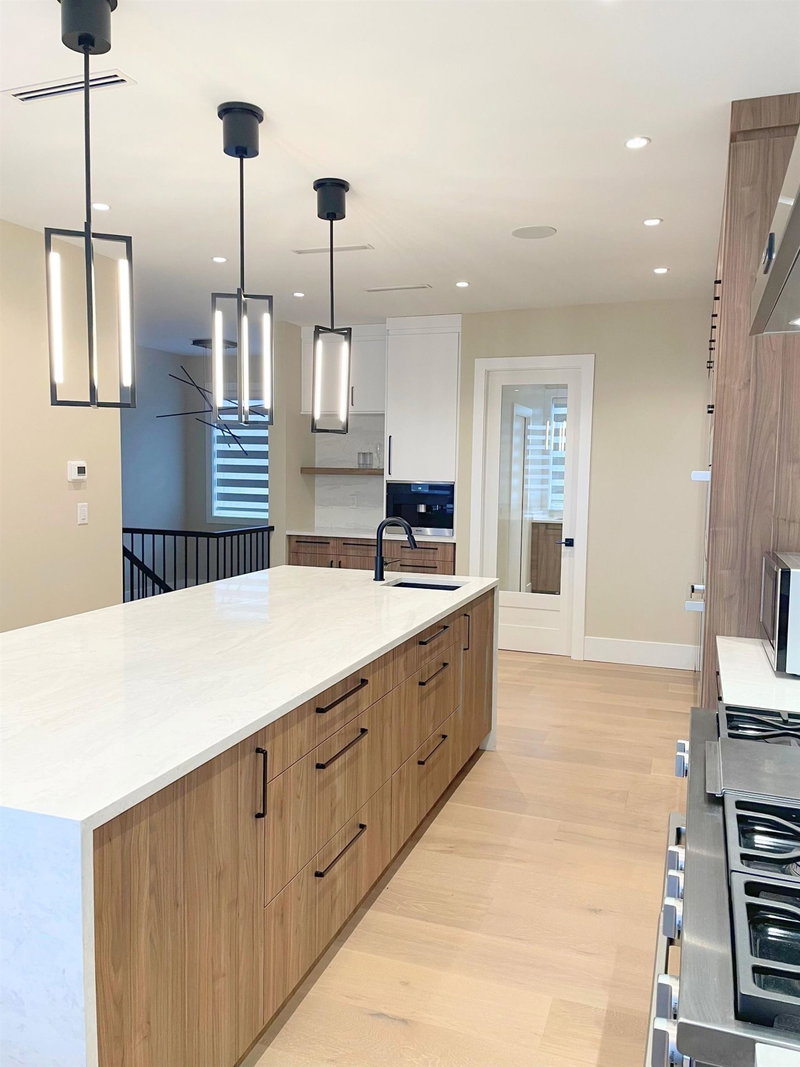 7158 Bayview Drive, Burnaby, V5A 4T3 | Image 3