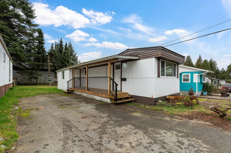 18 - 21163 Lougheed Highway, Maple Ridge, V2X 2R4 | Image 2