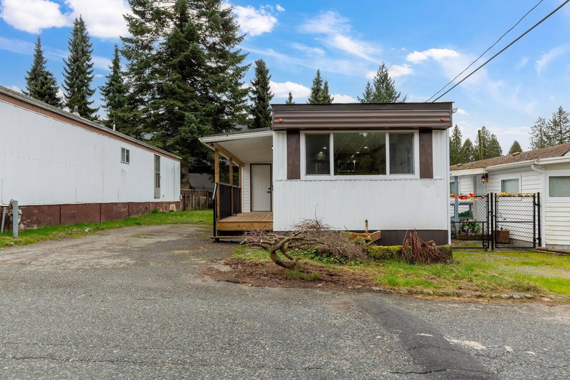 18 - 21163 Lougheed Highway, Maple Ridge, V2X 2R4 | Image 3