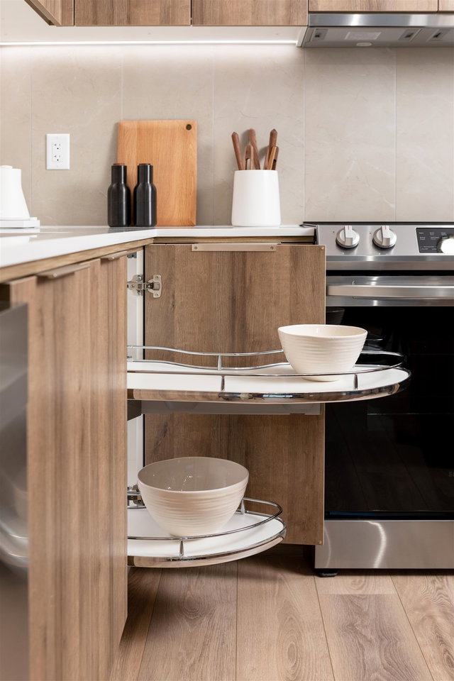 305 - 3594 Malsum Drive