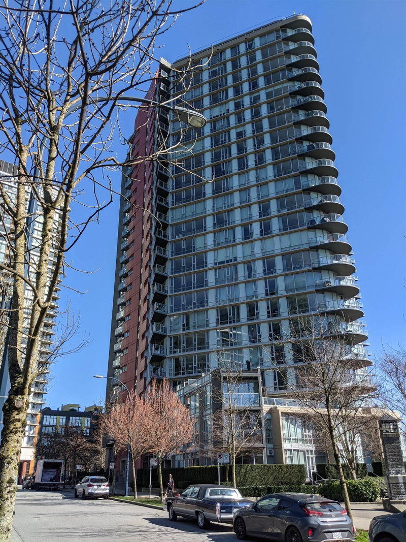 2305 - 918 Cooperage Way