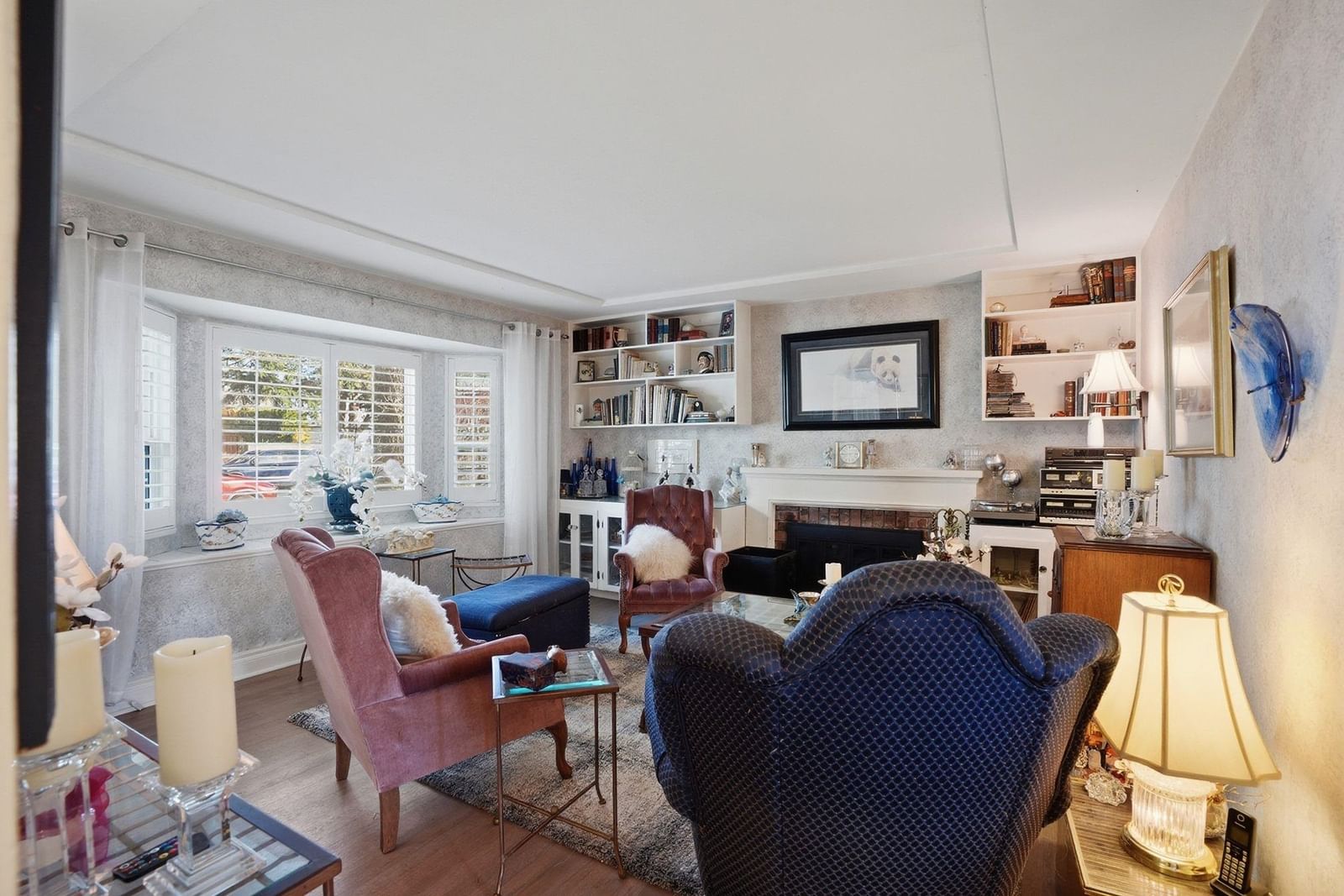 Listing Image 12