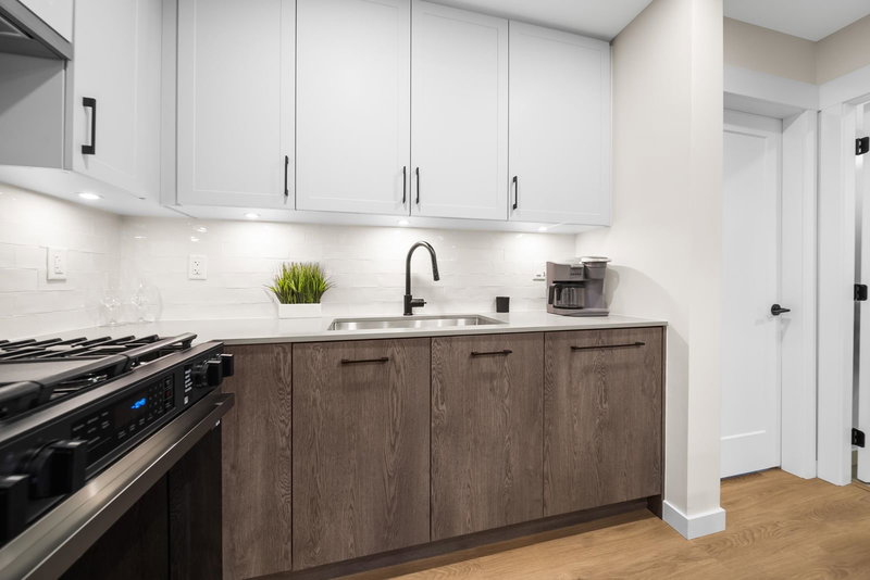 201 - 27218 Aldergrove Town Centre Drive, Langley, V4W 0E2 | Image 2