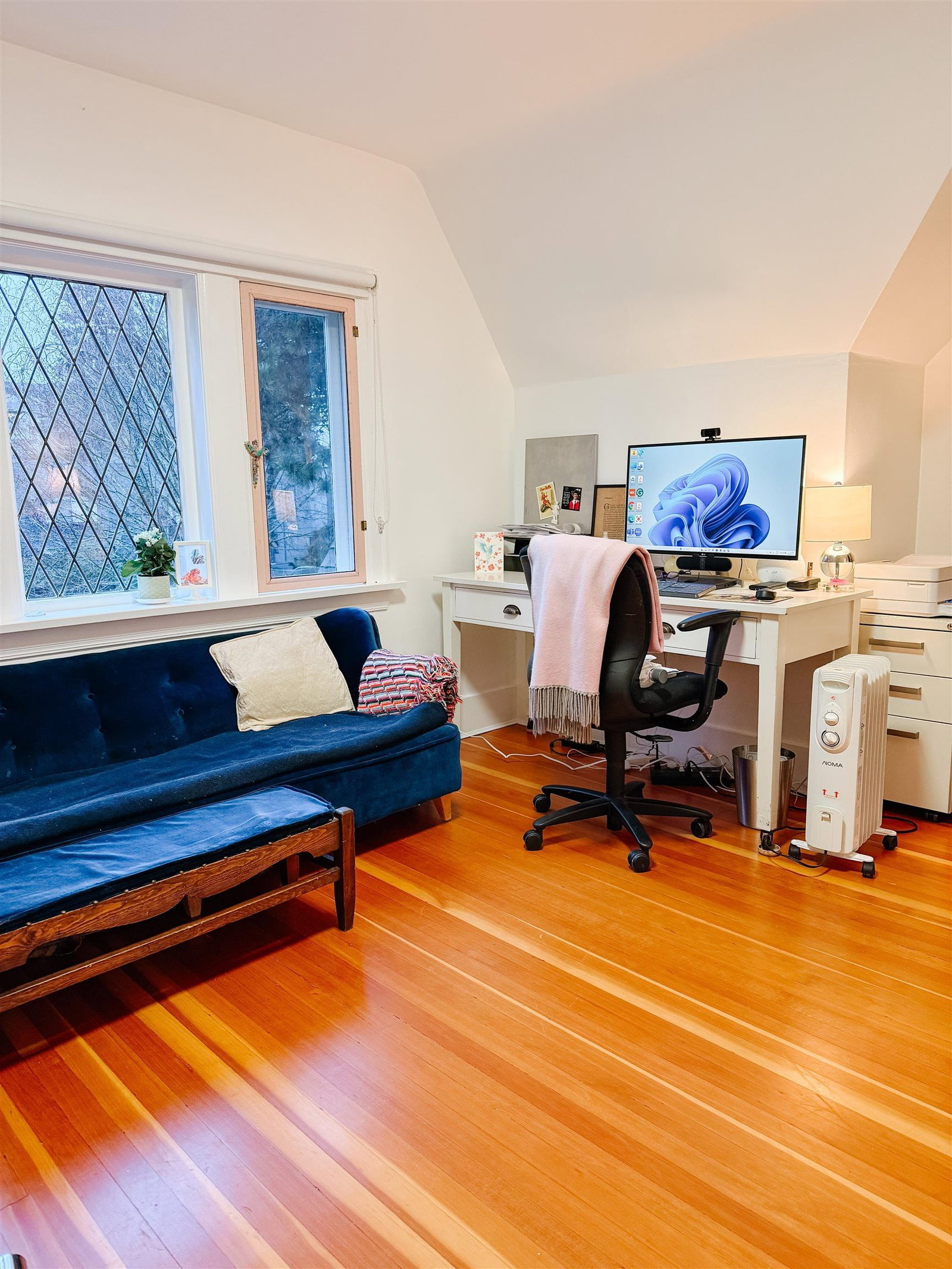 Listing Image 9