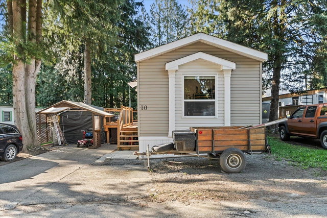 10 - 52604 Yale Road