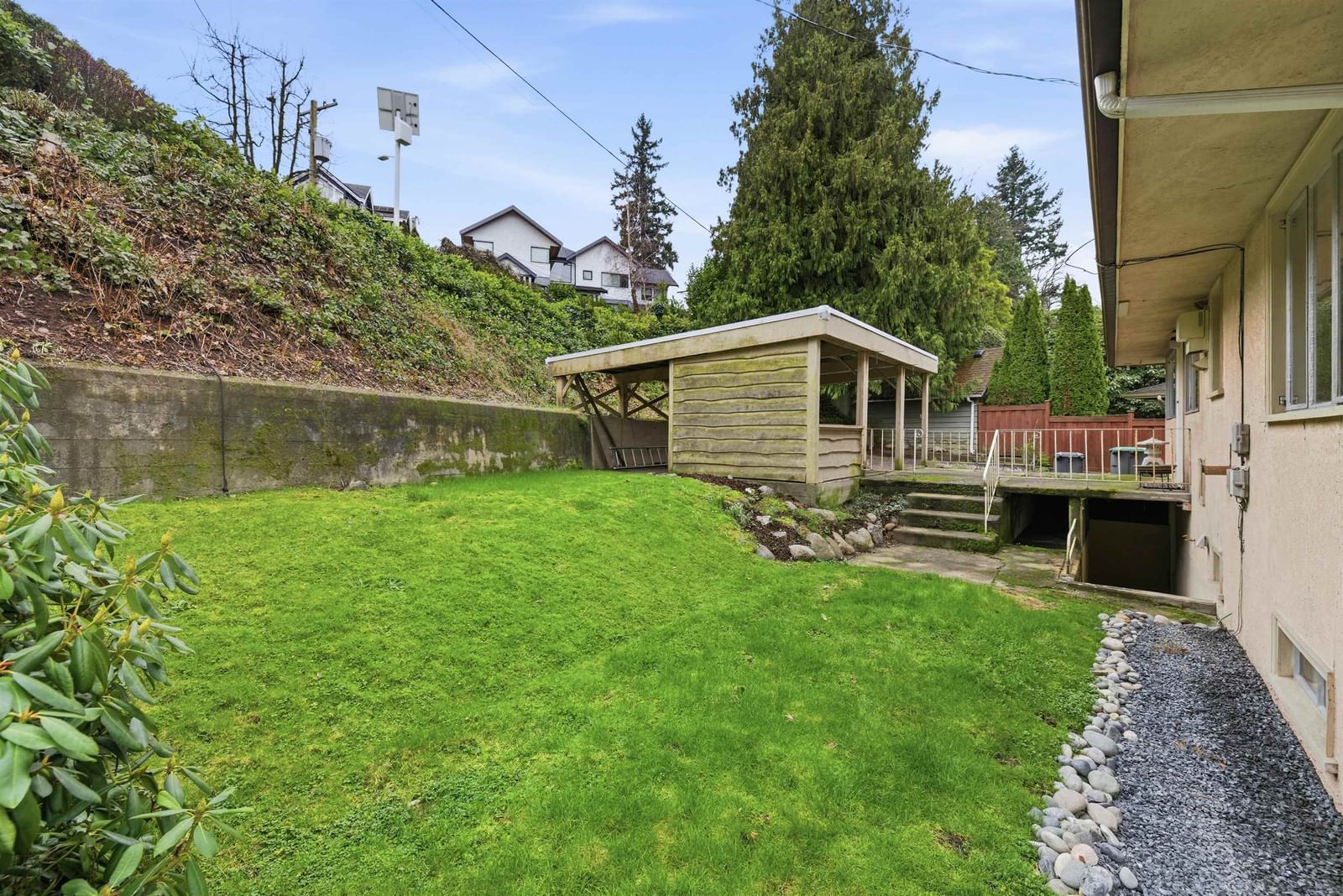 Listing Image 32