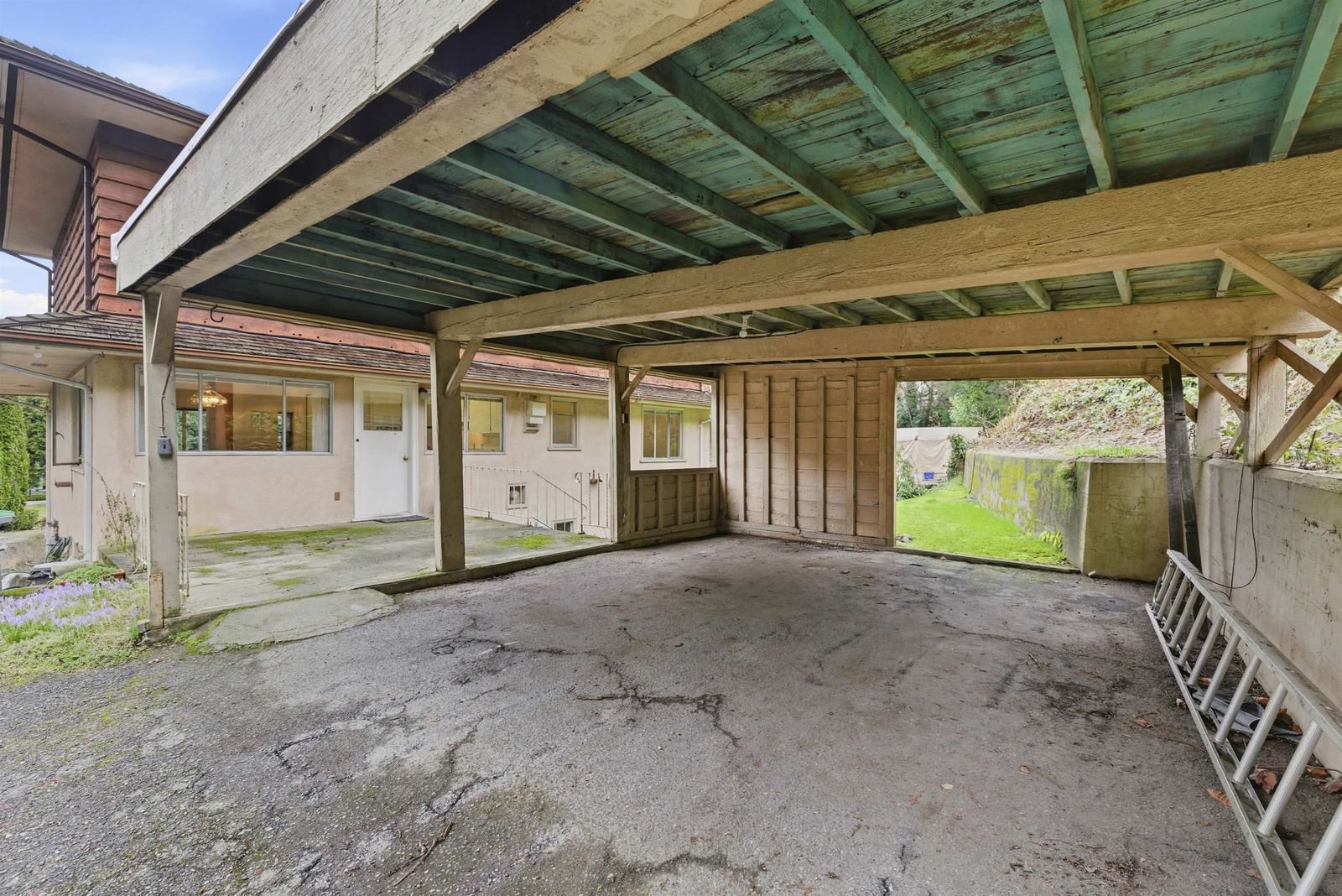Listing Image 34