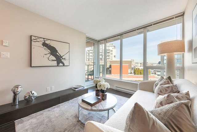 507 - 445 2nd Avenue W