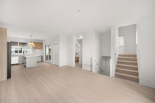 49 - 20335 70a Avenue