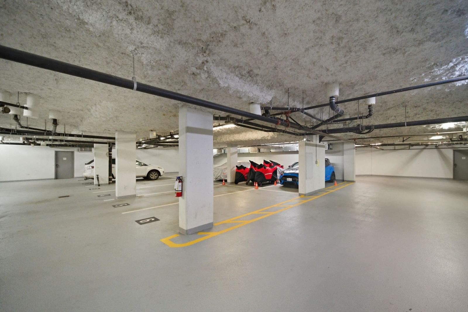 Listing Image 20