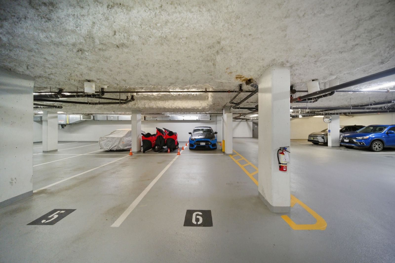 Listing Image 22