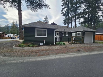 389 Alder St Street | Cultus Lake | Image