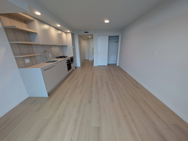 20FL - 311 Alderson Avenue